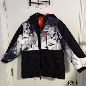 Boy’s M size 8 Black and Gray Geometric Winter Jacket
